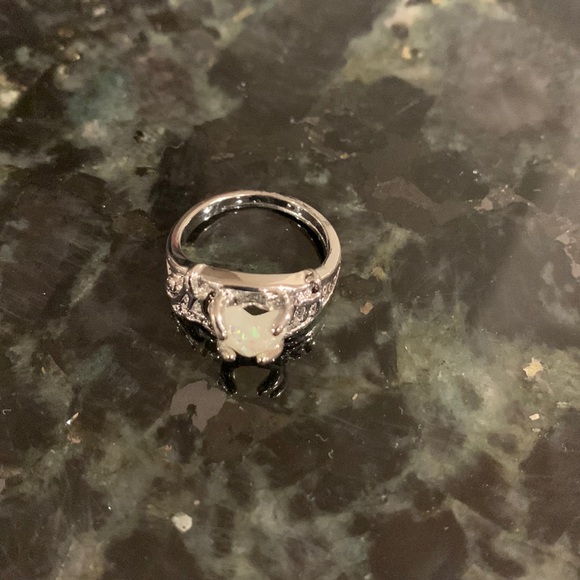💎NWT "Mom" Opal heart Ring (size 5) - Picture 4 of 4